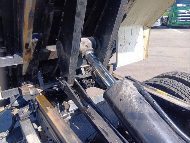 日野デュトロローダーダンプ小型（2t・3t）[写真10]