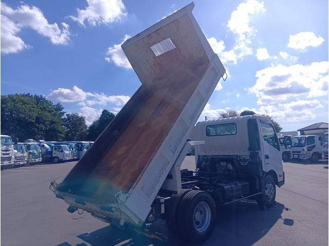 日野デュトロローダーダンプ小型（2t・3t）[写真08]