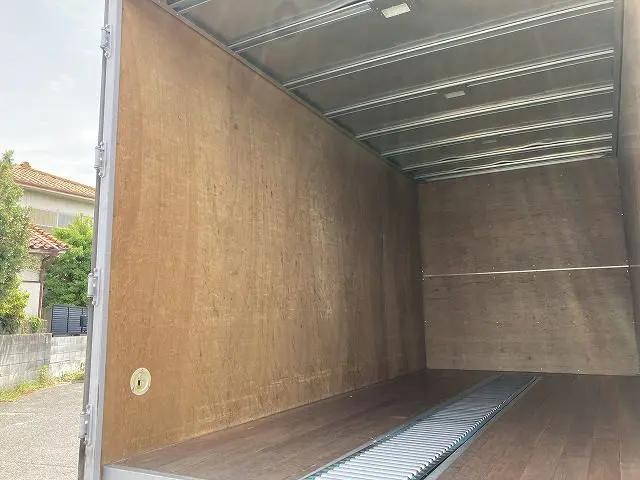 いすゞエルフアルミバン小型（2t・3t）[写真13]