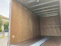 いすゞエルフアルミバン小型（2t・3t）[写真14]