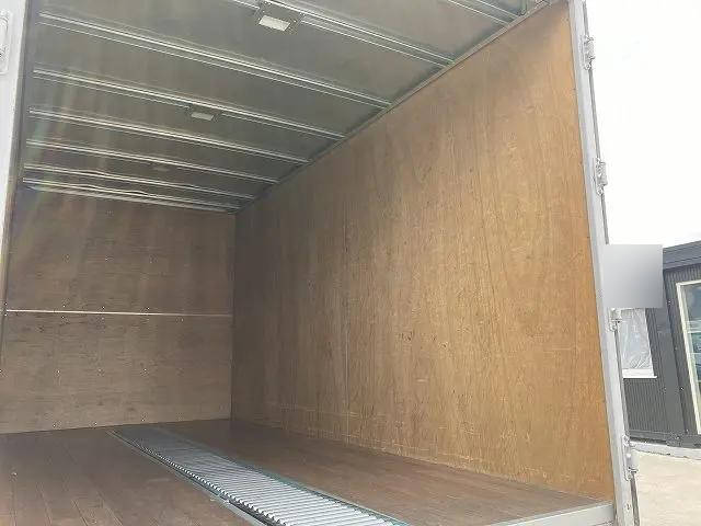 いすゞエルフアルミバン小型（2t・3t）[写真14]