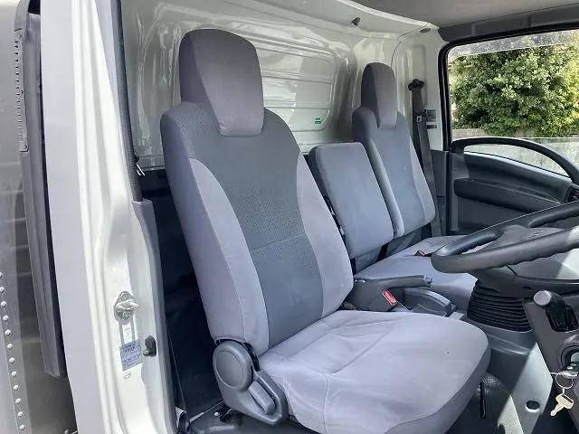 いすゞエルフアルミバン小型（2t・3t）[写真29]