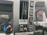 いすゞエルフアルミバン小型（2t・3t）[写真33]