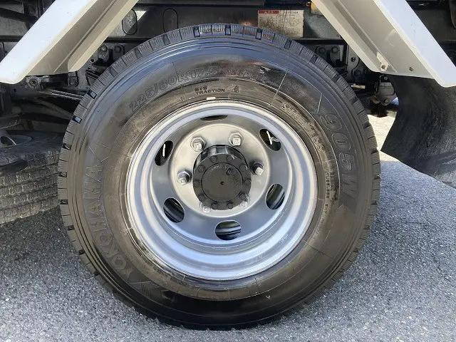 いすゞフォワードダンプ中型（4t）[写真20]