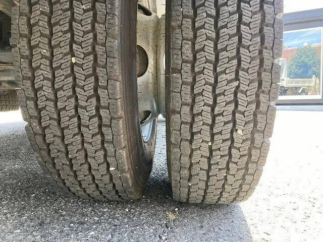 いすゞフォワードダンプ中型（4t）[写真23]