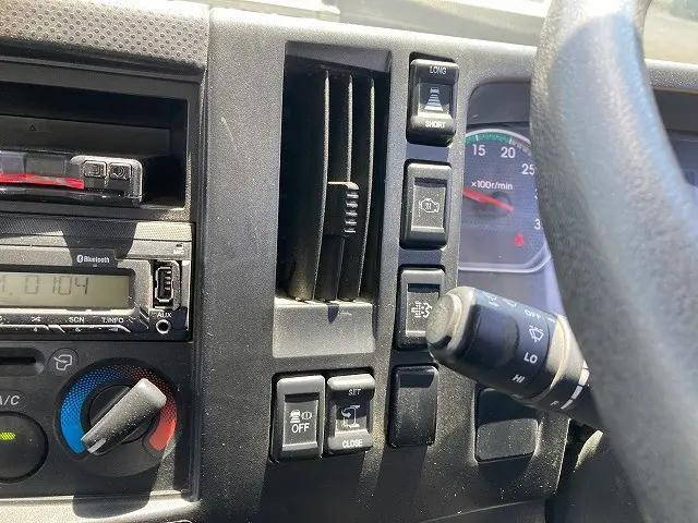 いすゞフォワードダンプ中型（4t）[写真30]