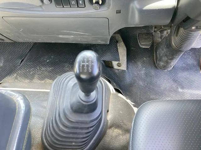 いすゞフォワードダンプ中型（4t）[写真34]