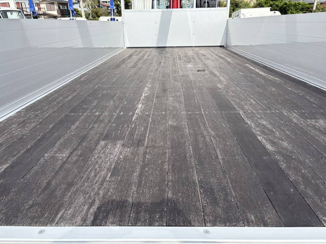 三菱ふそうファイタークレーン4段増トン（6t・8t）[写真12]