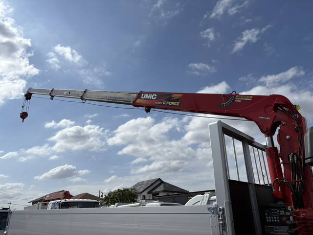 三菱ふそうファイタークレーン4段増トン（6t・8t）[写真15]