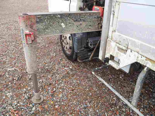 三菱ふそうキャンタークレーン4段小型（2t・3t）[写真13]