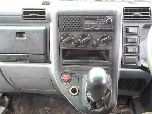 三菱ふそうキャンタークレーン4段小型（2t・3t）[写真38]