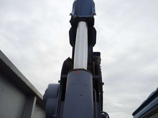 UDトラックスコンドルクレーン4段小型（2t・3t）[写真11]