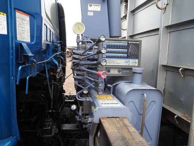 UDトラックスコンドルクレーン4段小型（2t・3t）[写真13]