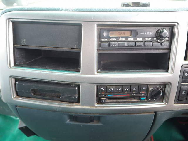 UDトラックスコンドルクレーン4段小型（2t・3t）[写真36]