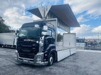 いすゞギガアルミウイング大型（10t）[写真01]