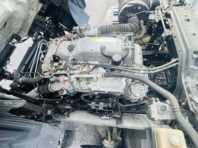 いすゞギガアルミウイング大型（10t）[写真29]