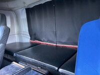 いすゞギガアルミウイング大型（10t）[写真30]