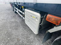 いすゞギガアルミウイング大型（10t）[写真34]