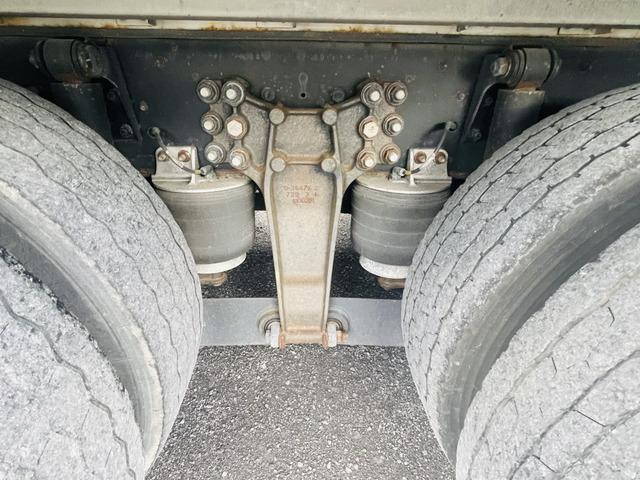 いすゞギガアルミウイング大型（10t）[写真38]