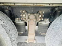 いすゞギガアルミウイング大型（10t）[写真40]