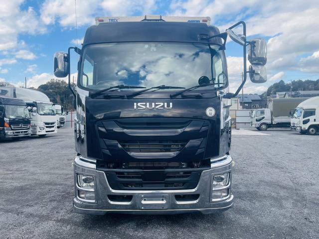 いすゞギガアルミウイング大型（10t）[写真05]