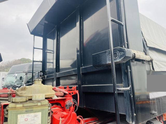 三菱ふそうスーパーグレートダンプ大型（10t）[写真12]