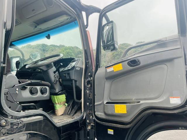 三菱ふそうスーパーグレートダンプ大型（10t）[写真18]