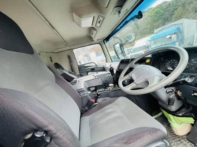 三菱ふそうスーパーグレートダンプ大型（10t）[写真19]