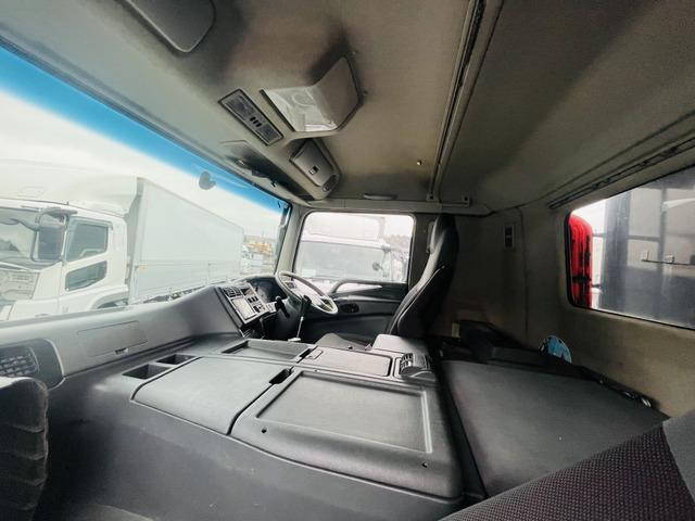 三菱ふそうスーパーグレートダンプ大型（10t）[写真22]