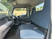 三菱ふそうキャンター平ボディ小型（2t・3t）[写真18]