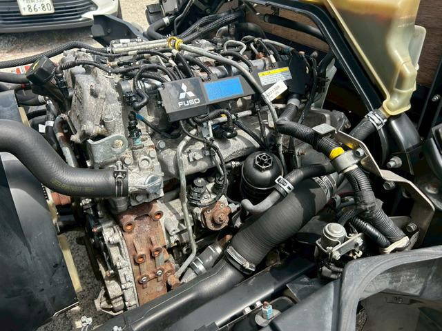 三菱ふそうキャンター平ボディ小型（2t・3t）[写真23]