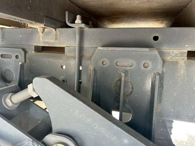 三菱ふそうキャンター平ボディ小型（2t・3t）[写真35]