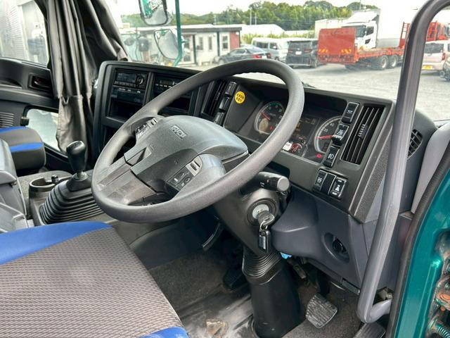 いすゞギガアルミウイング大型（10t）[写真14]