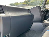 いすゞギガアルミウイング大型（10t）[写真16]