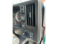 いすゞギガアルミウイング大型（10t）[写真24]