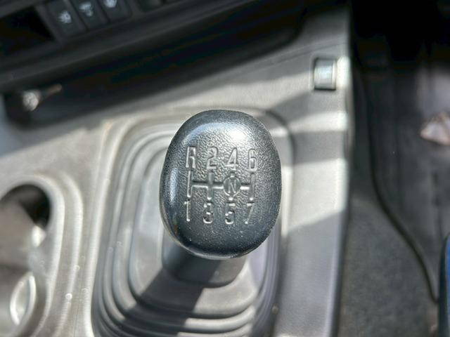 いすゞギガアルミウイング大型（10t）[写真26]