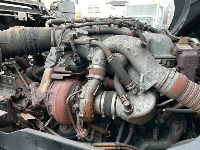 いすゞギガアルミウイング大型（10t）[写真29]