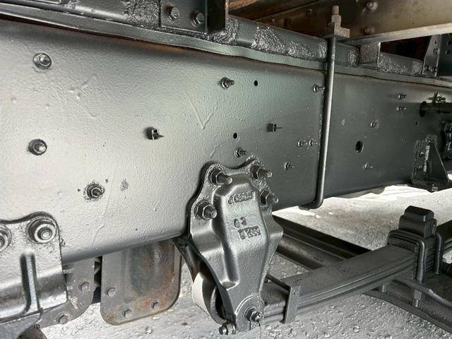 いすゞギガアルミウイング大型（10t）[写真32]