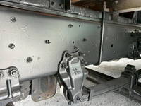 いすゞギガアルミウイング大型（10t）[写真33]