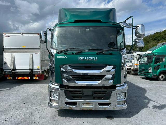 いすゞギガアルミウイング大型（10t）[写真05]