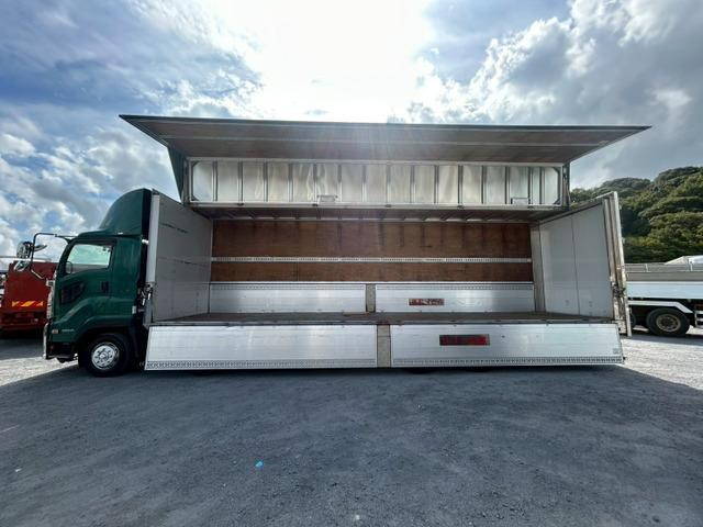 いすゞギガアルミウイング大型（10t）[写真07]