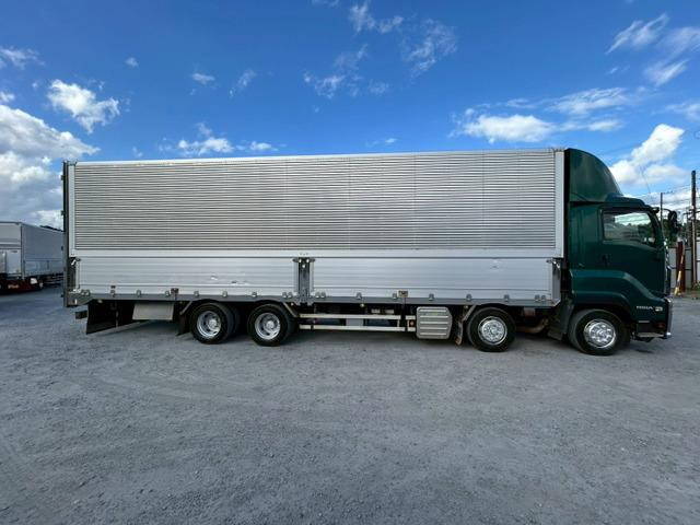 いすゞギガアルミウイング大型（10t）[写真08]