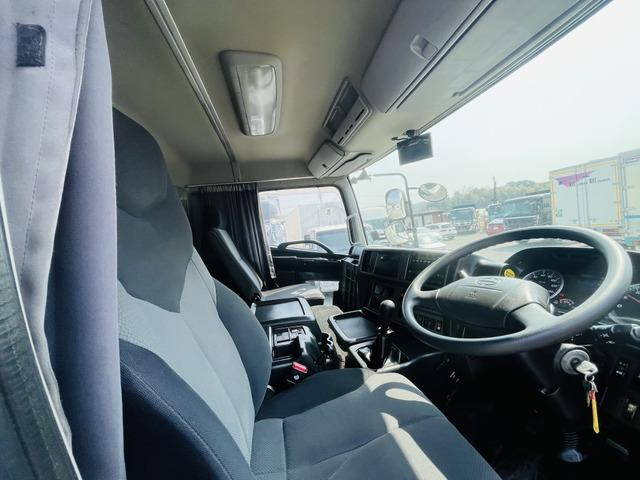 日野プロフィアアルミウイング大型（10t）[写真17]