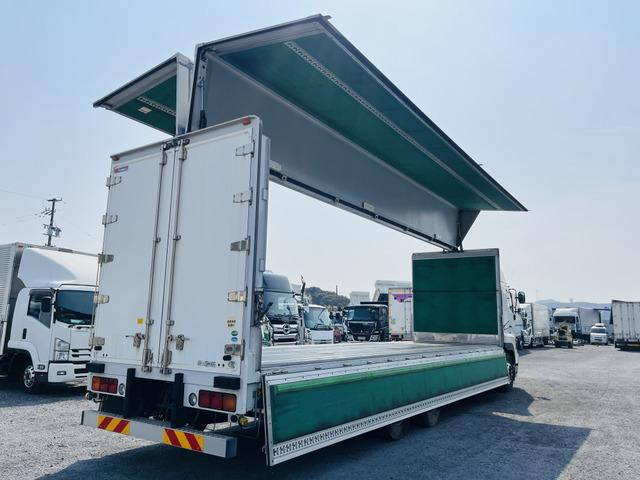 日野プロフィアアルミウイング大型（10t）[写真02]