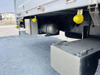 日野プロフィアアルミウイング大型（10t）[写真33]