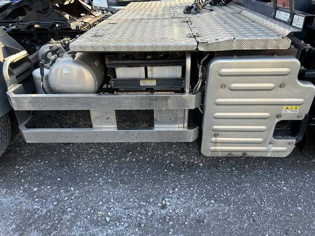 いすゞギガトレーラーヘッド（トラクターヘッド）大型（10t）[写真13]