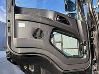 いすゞギガトレーラーヘッド（トラクターヘッド）大型（10t）[写真18]