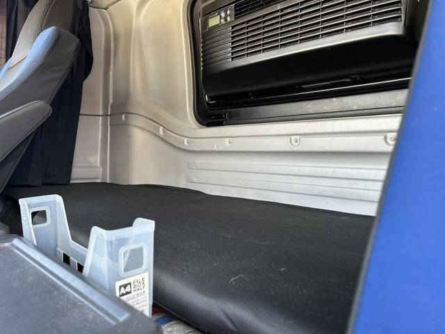 いすゞギガトレーラーヘッド（トラクターヘッド）大型（10t）[写真21]