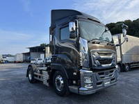 いすゞギガトレーラーヘッド（トラクターヘッド）大型（10t）[写真04]