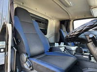 いすゞギガトレーラーヘッド（トラクターヘッド）大型（10t）[写真10]